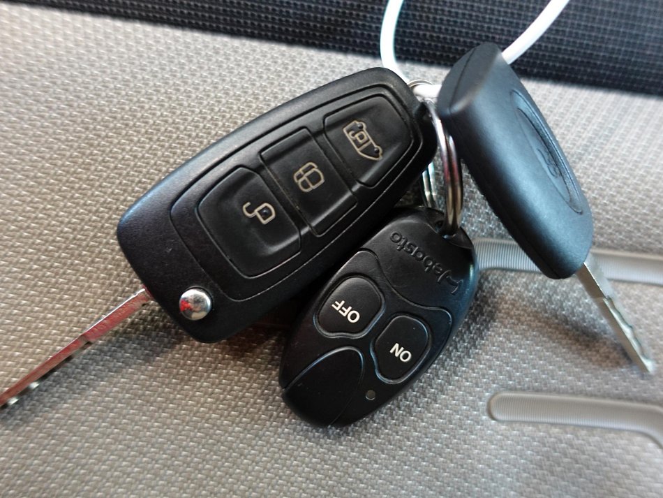 Ford Tourneo Custom 2.2TDCi Limited L2 8míst