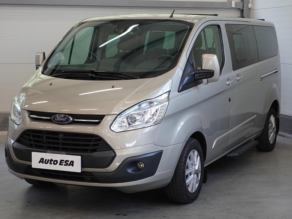 Ford Tourneo Custom 2.2TDCi Limited L2 8míst