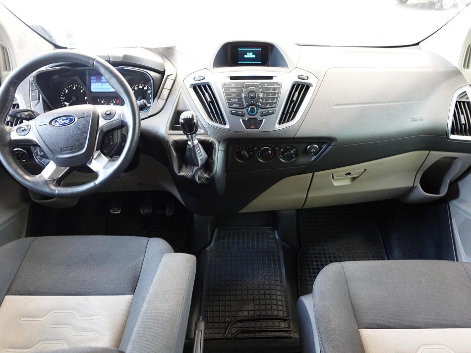 Ford Tourneo Custom 2.2TDCi Limited L2 8míst