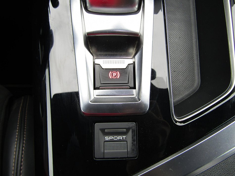 Peugeot 3008 2.0HDi 
