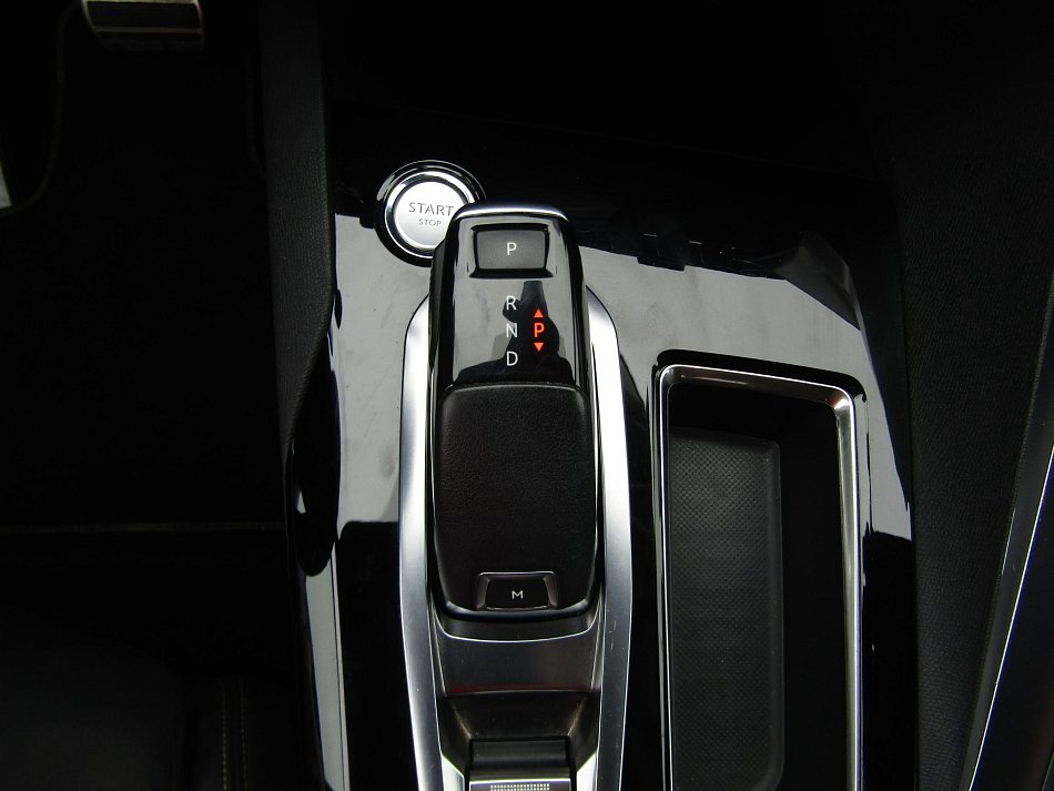 Peugeot 3008 2.0HDi 