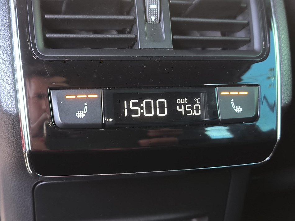 Škoda Superb III 2.0 TDi SportLine