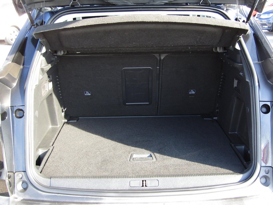 Peugeot 3008 1.2PT Allure