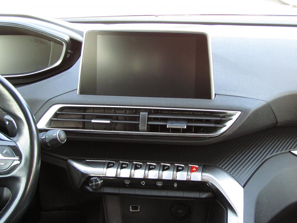 Peugeot 3008 1.2PT Allure