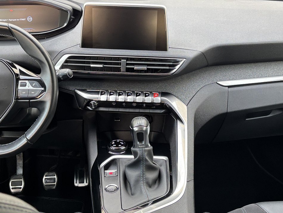 Peugeot 3008 1.2 PT Crossway
