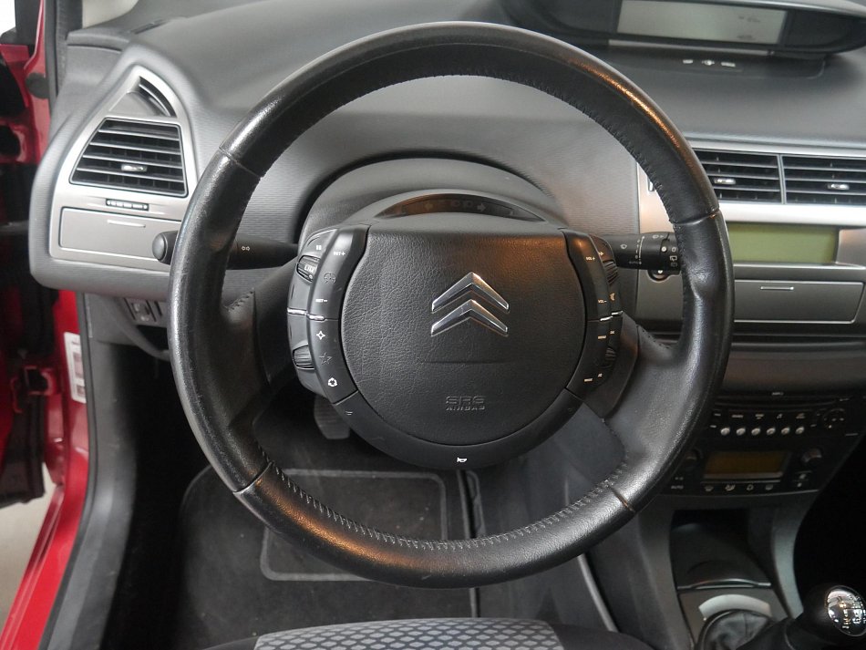 Citroën C4 1.4i 