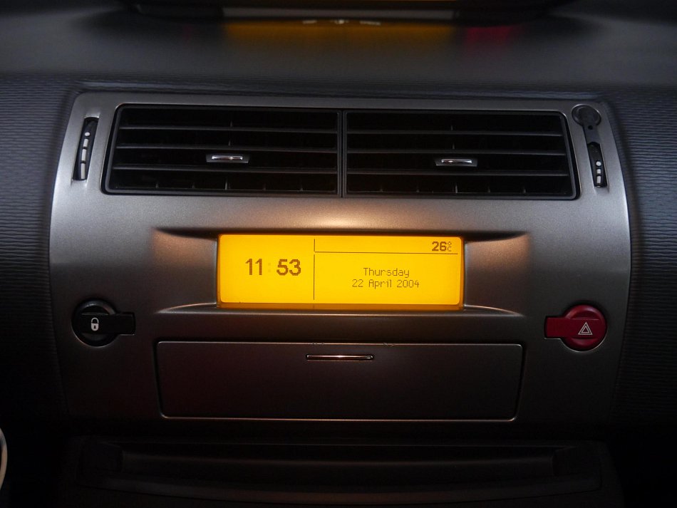 Citroën C4 1.4i 