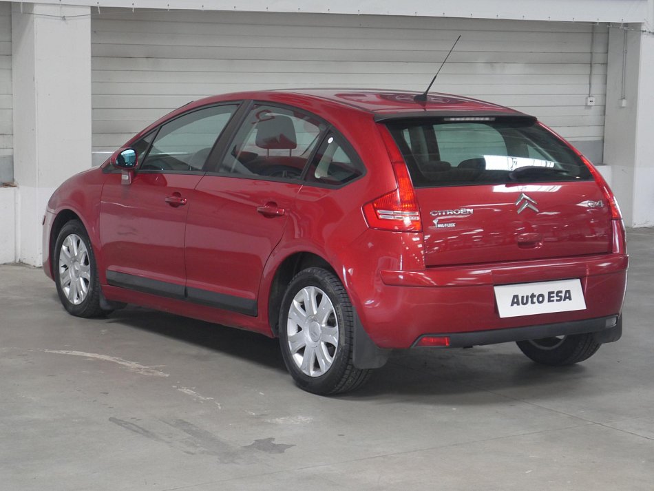 Citroën C4 1.4i 