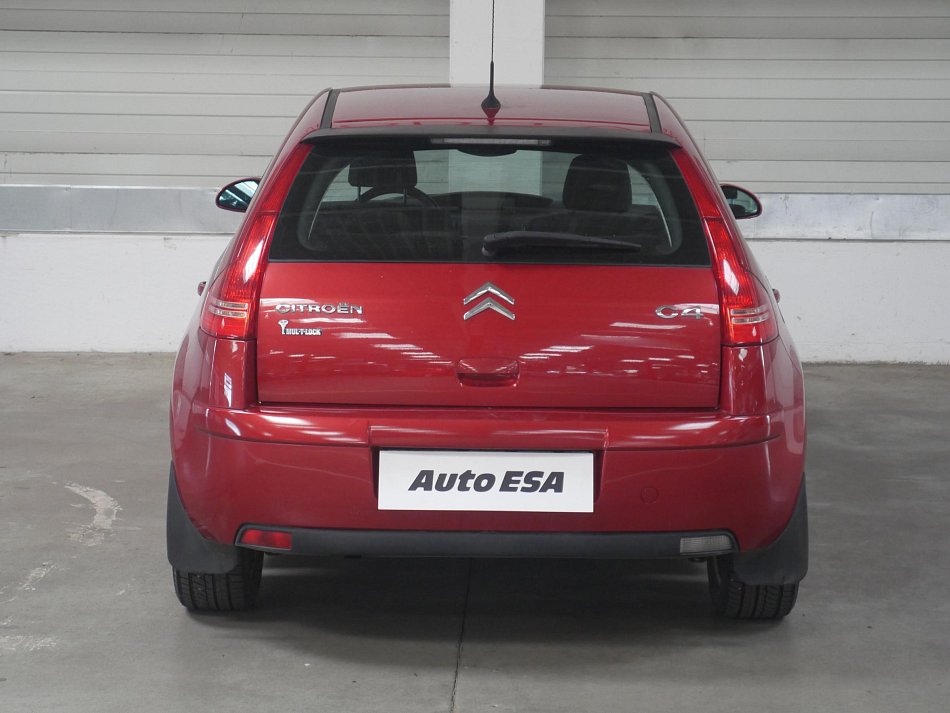 Citroën C4 1.4i 