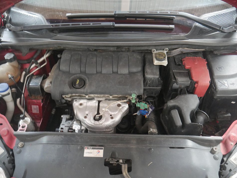 Citroën C4 1.4i 