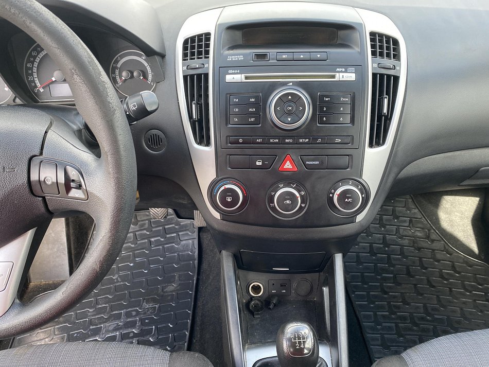 Kia Ceed 1.4i 
