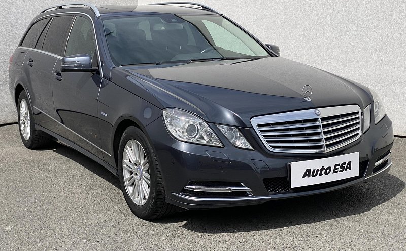 Mercedes-Benz Třída E 2.2CDi  E200