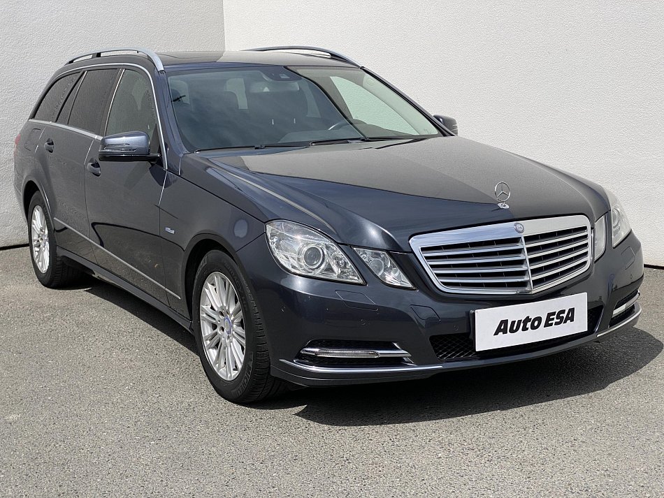 Mercedes-Benz Třída E 2.2CDi  E200
