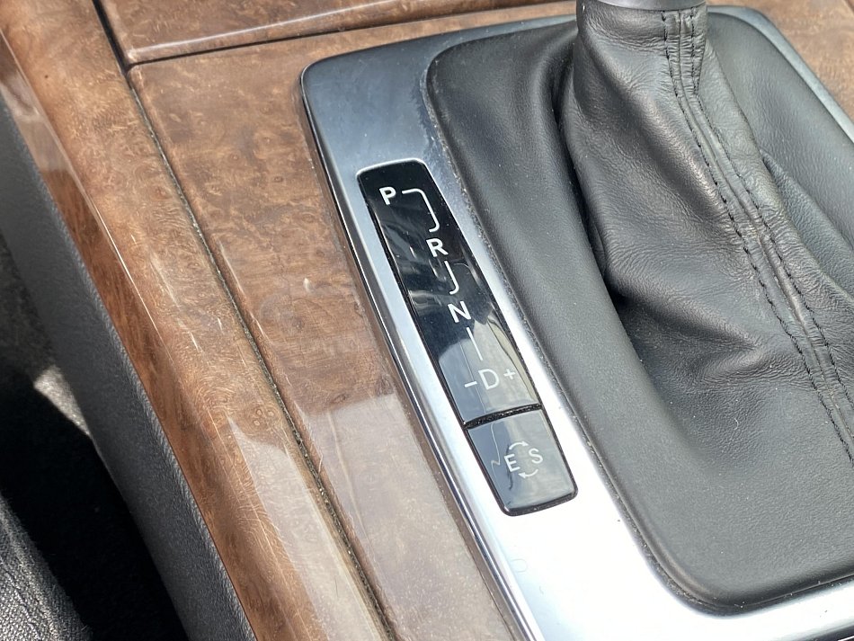 Mercedes-Benz Třída E 2.2CDi  E200