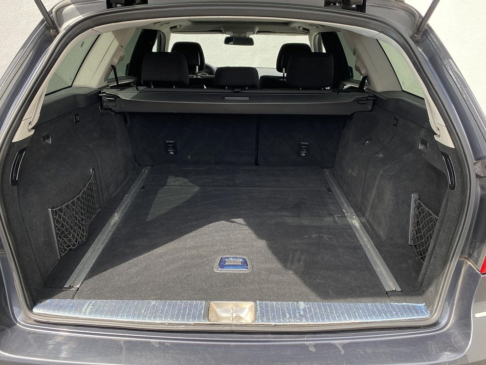 Mercedes-Benz Třída E 2.2CDi  E200