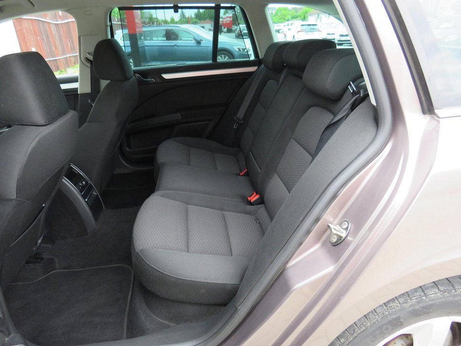 Škoda Superb II 2.0TDi Elegance