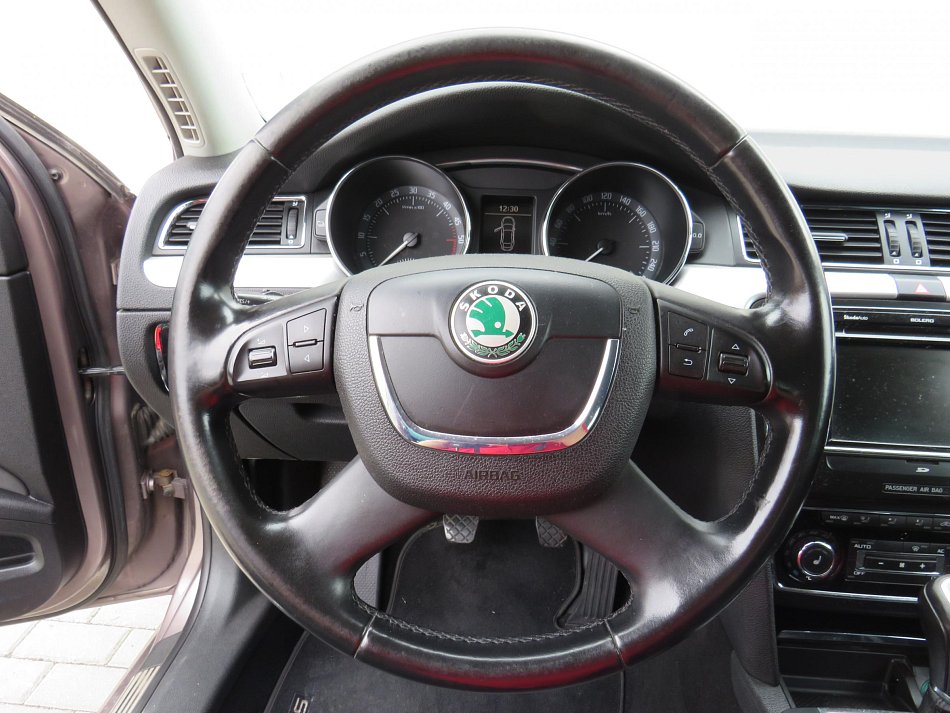Škoda Superb II 2.0TDi Elegance