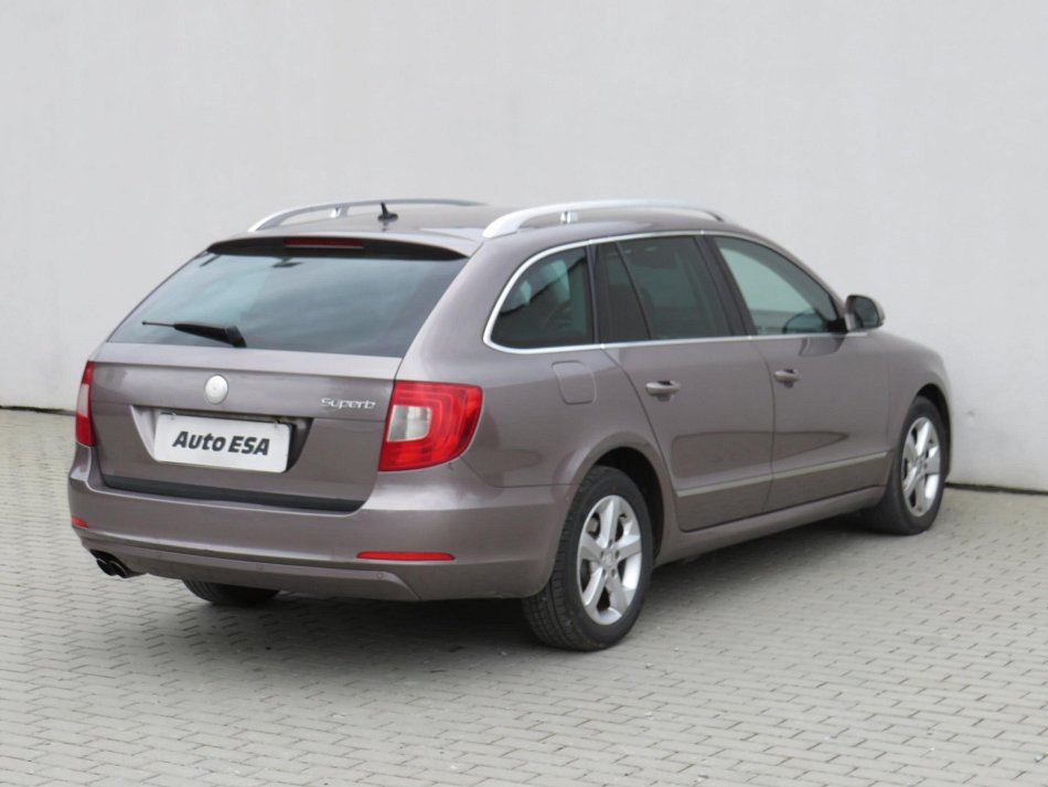 Škoda Superb II 2.0TDi Elegance