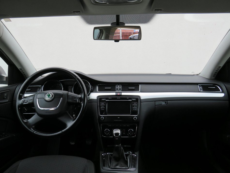 Škoda Superb II 2.0TDi Elegance