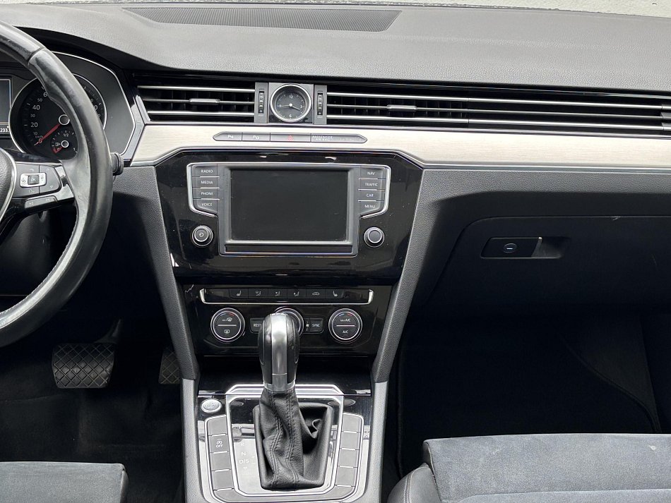 Volkswagen Passat 2.0 TDi Highline