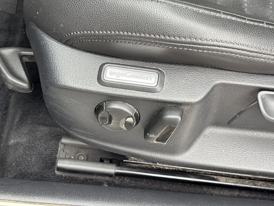 Volkswagen Passat 2.0 TDi Highline