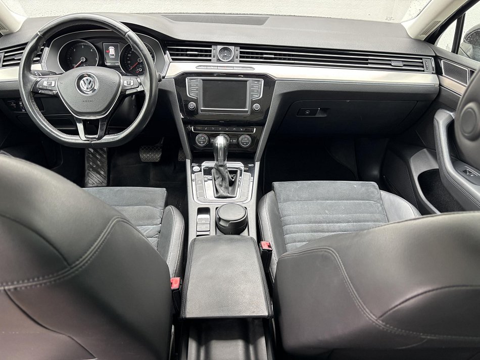 Volkswagen Passat 2.0 TDi Highline