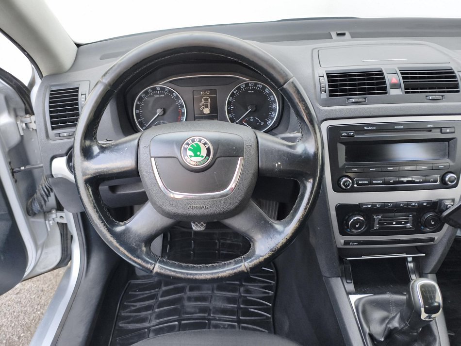 Škoda Octavia II 2.0TDi Elegance 4x4