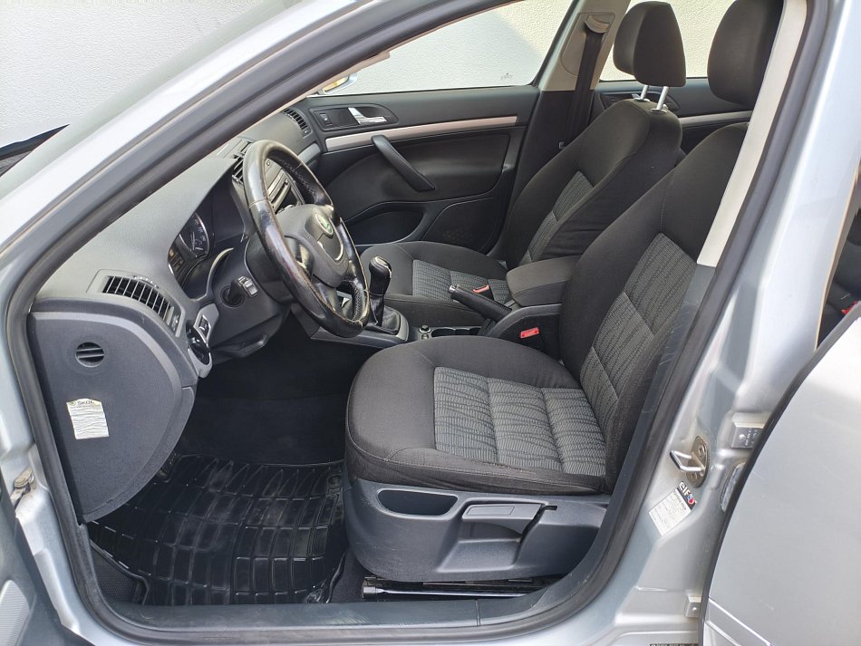 Škoda Octavia II 2.0TDi Elegance 4x4