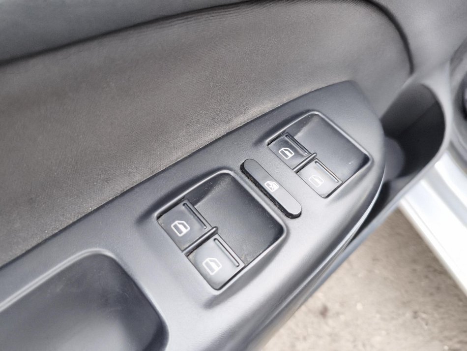 Škoda Octavia II 2.0TDi Elegance 4x4