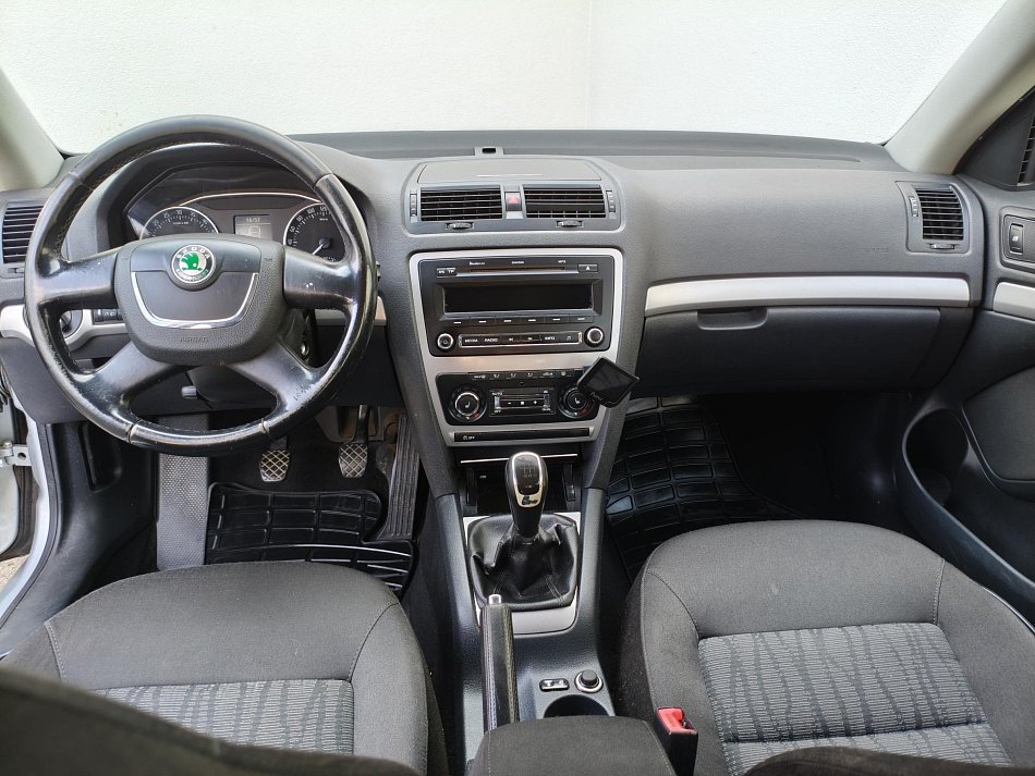 Škoda Octavia II 2.0TDi Elegance 4x4