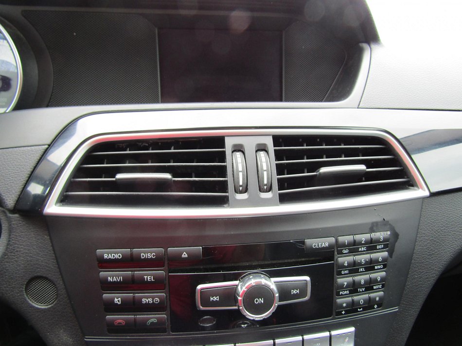 Mercedes-Benz Třída C 2.2CDi  C220