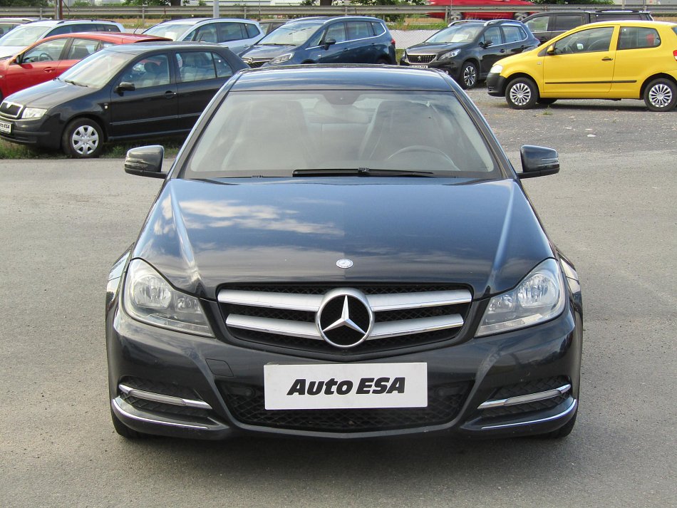 Mercedes-Benz Třída C 2.2CDi  C220