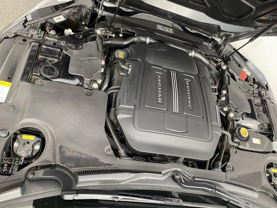 Jaguar F-Type 3.0 V6  V6 S AWD Coupe