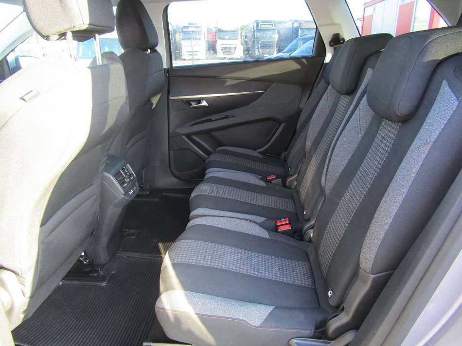 Peugeot 5008 1.2 PT Active
