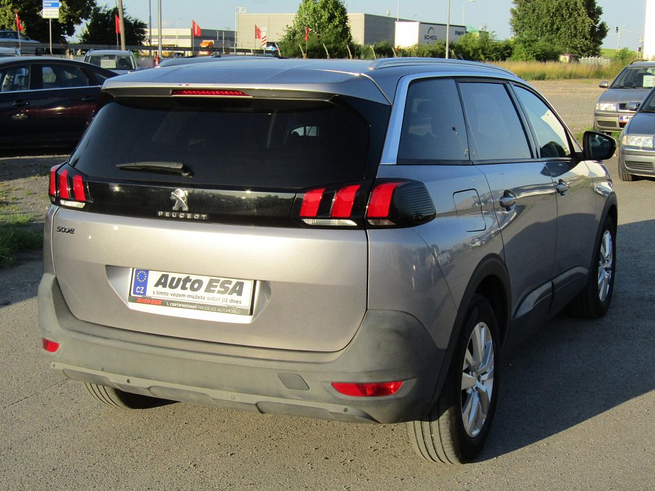 Peugeot 5008 1.2 PT Active