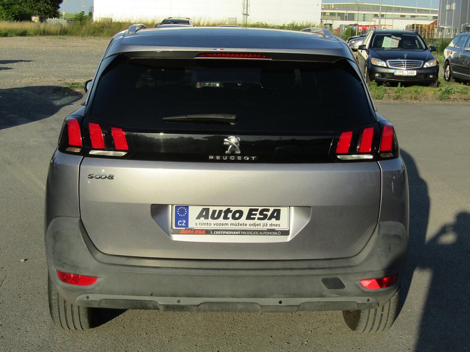 Peugeot 5008 1.2 PT Active
