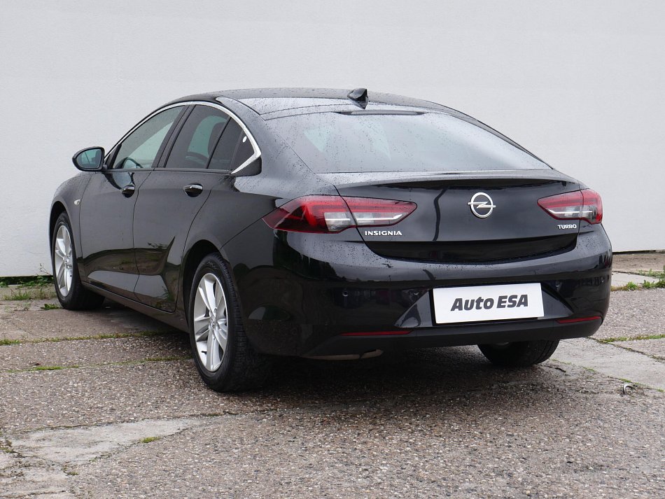 Opel Insignia 1.5 Turbo 