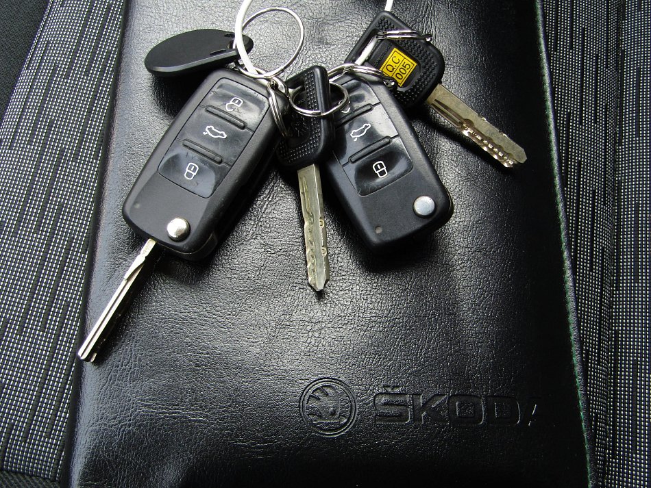 Škoda Octavia II 1.6TDi Ambiente
