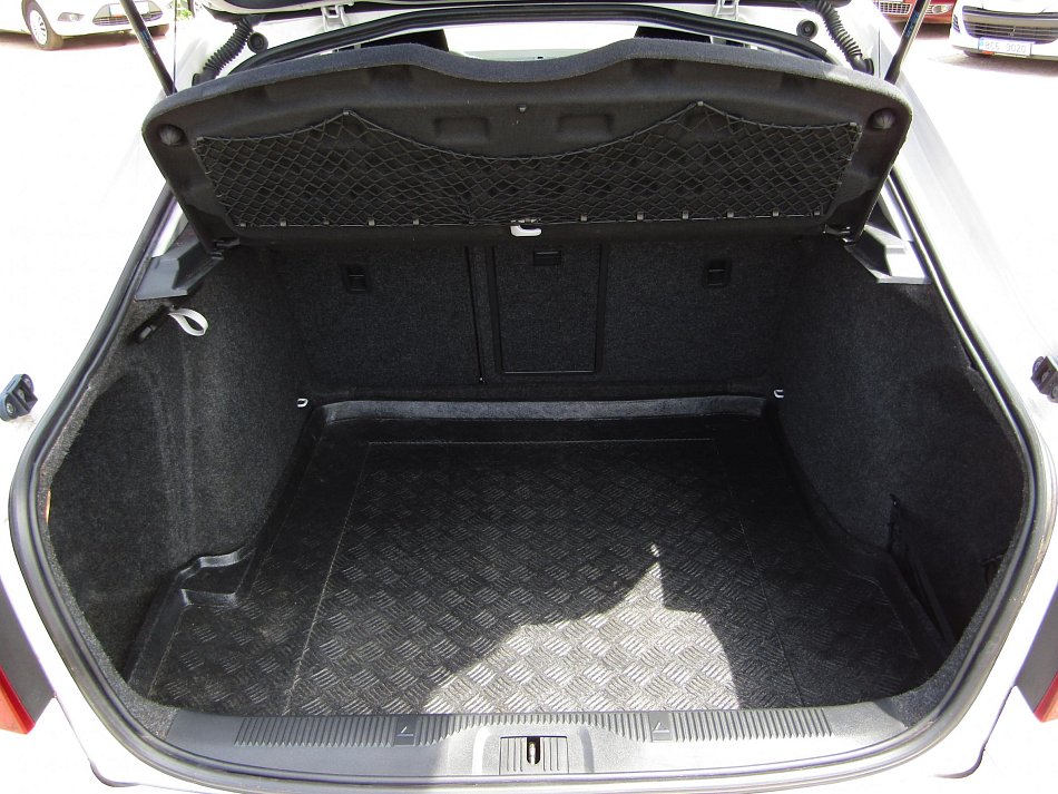 Škoda Octavia II 1.6TDi Ambiente