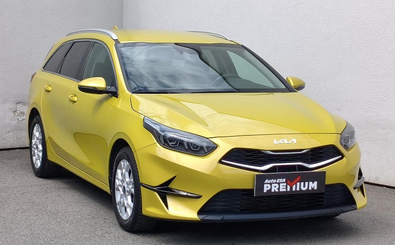 Kia Ceed 1.5 T-GDi TOP