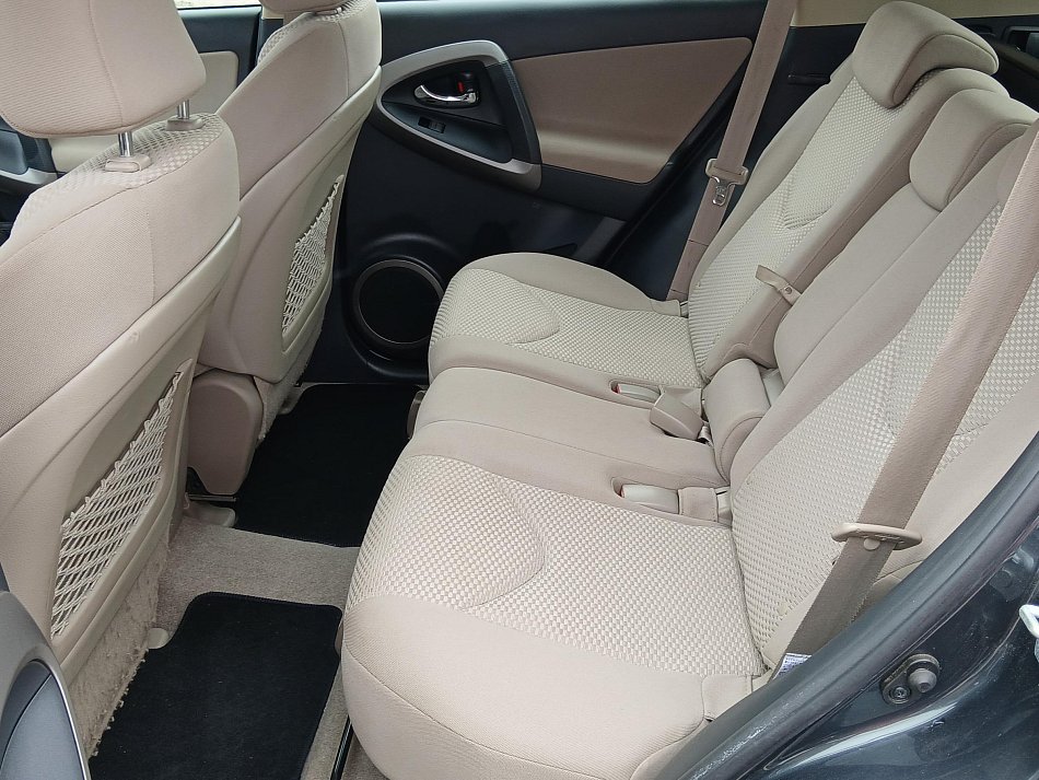 Toyota RAV4 2.0 VVT-i  4x4