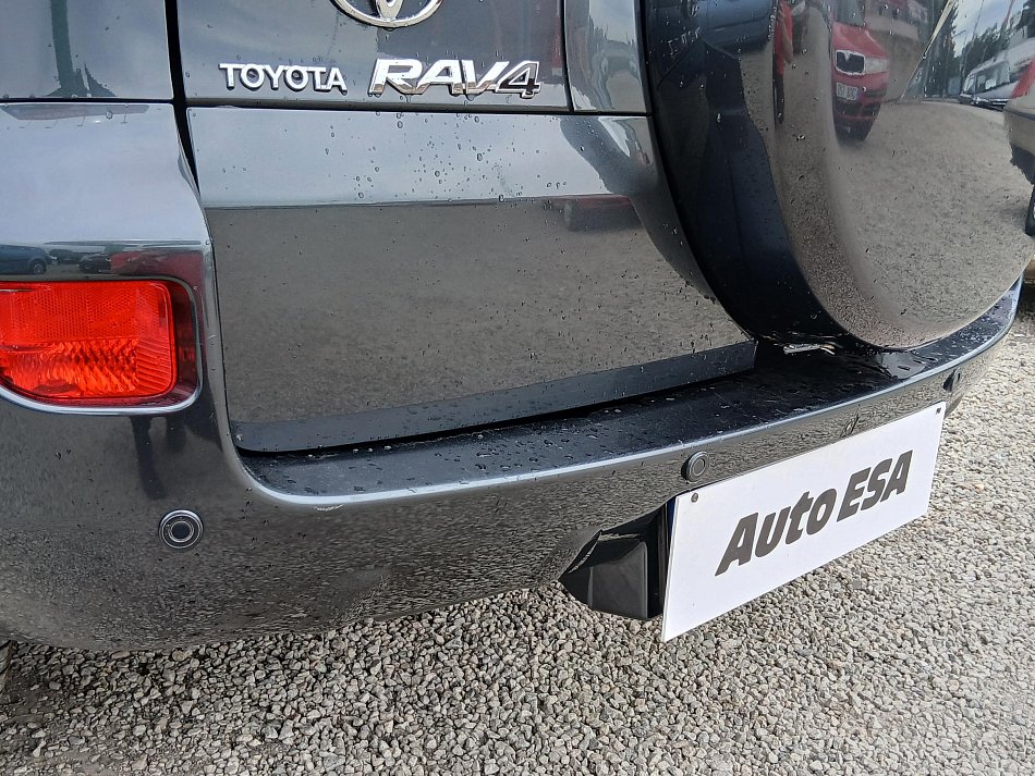 Toyota RAV4 2.0 VVT-i  4x4