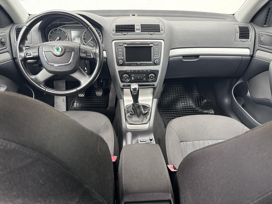 Škoda Octavia II 1.2 TSi Elegance