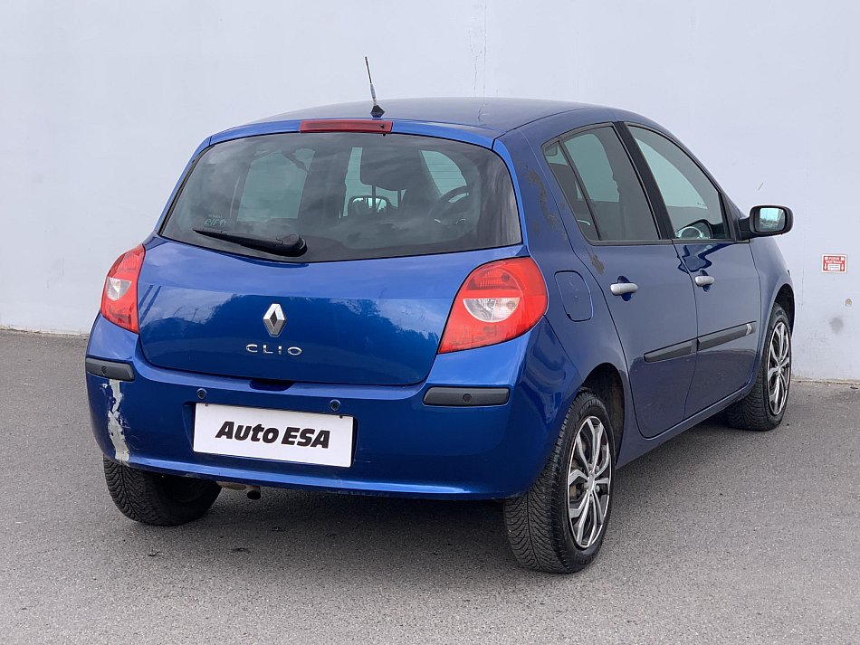 Renault Clio 1.6i 