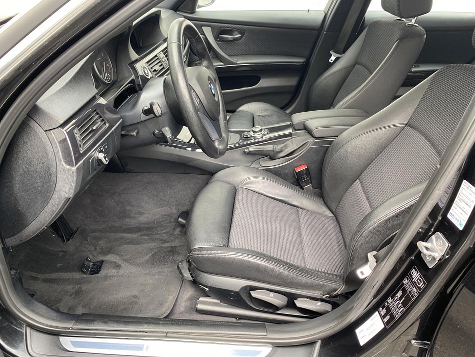 BMW Řada 3 2.0 D  318d