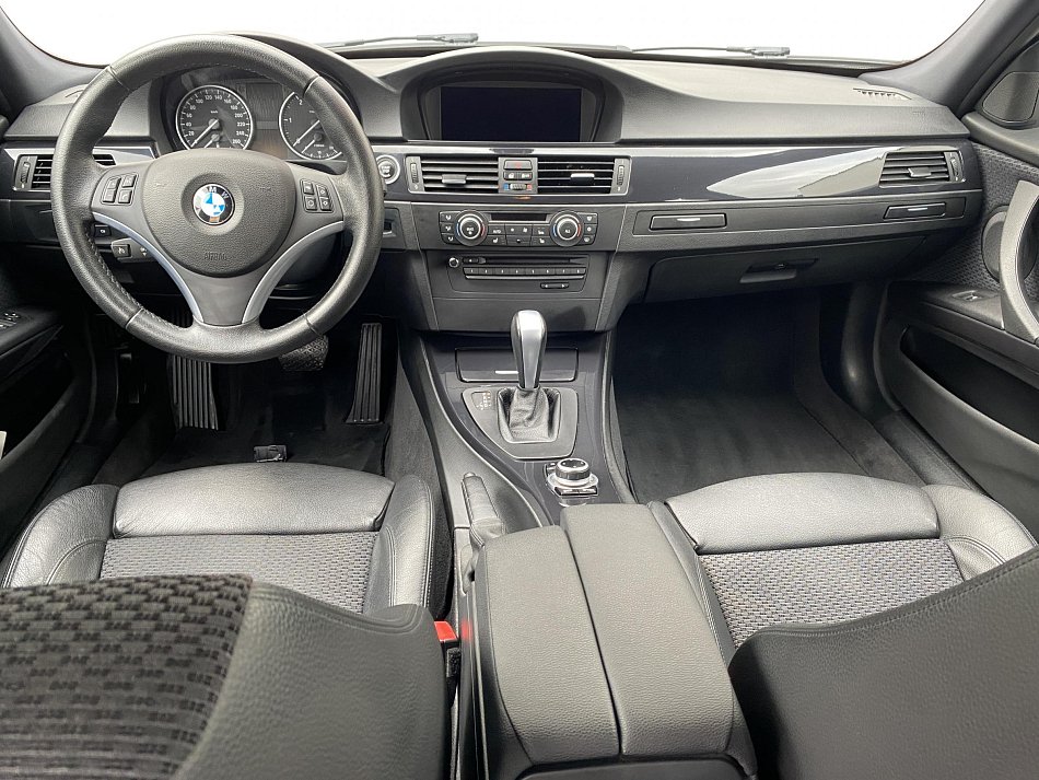 BMW Řada 3 2.0 D  318d