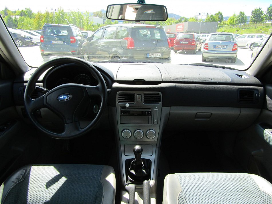 Subaru Forester 2.0i  4x4