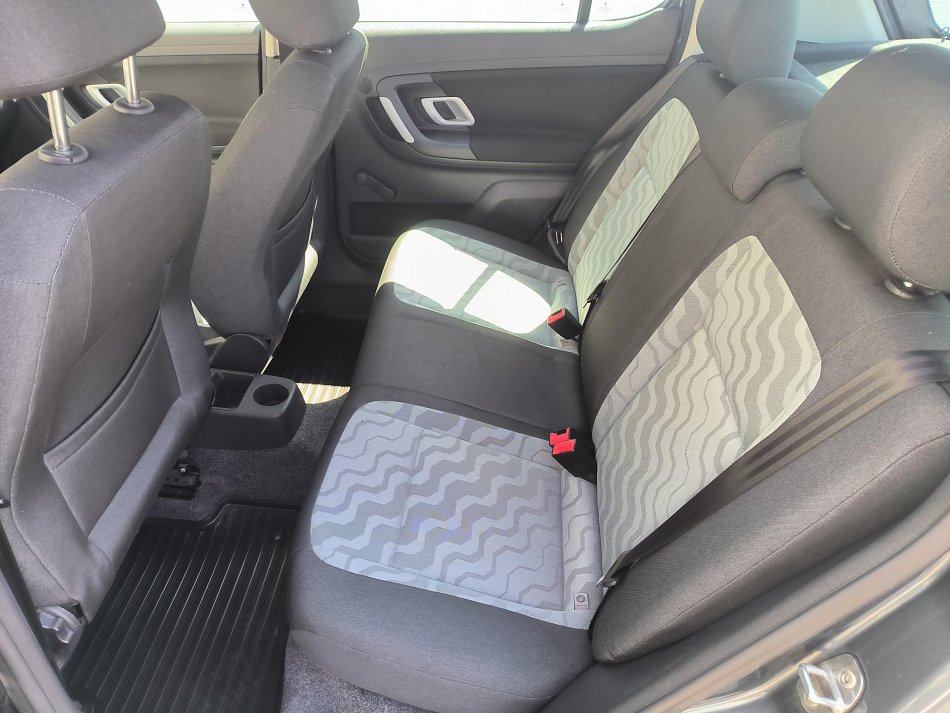 Škoda Fabia II 1.4 16V Ambiente