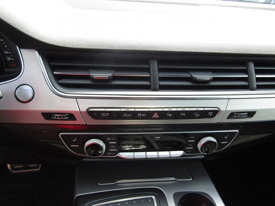 Audi Q7 3.0 TDi S-line quattro