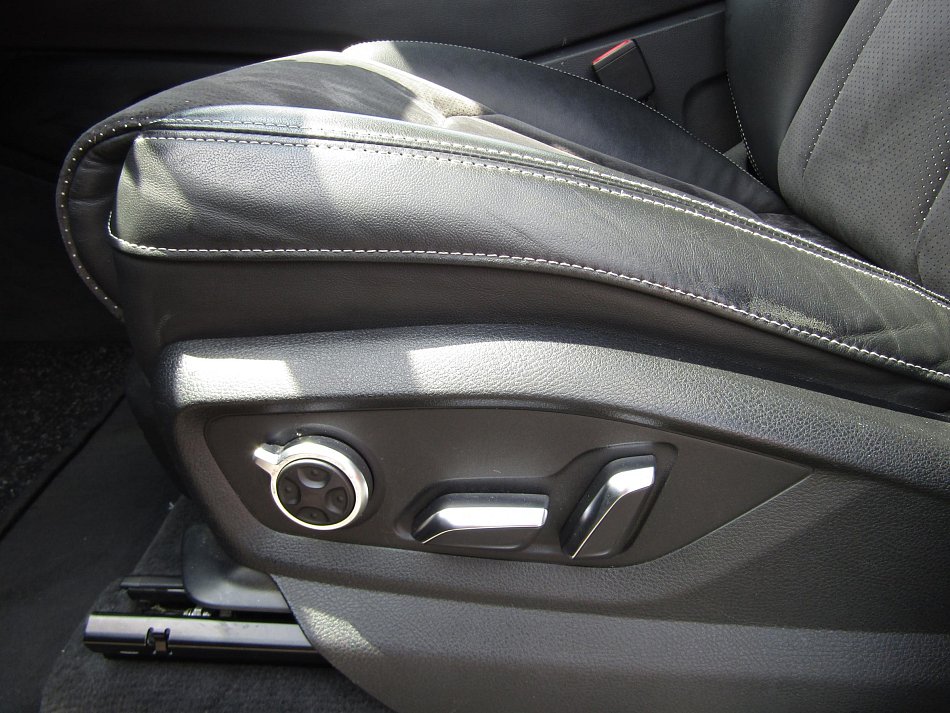 Audi Q7 3.0 TDi S-line quattro